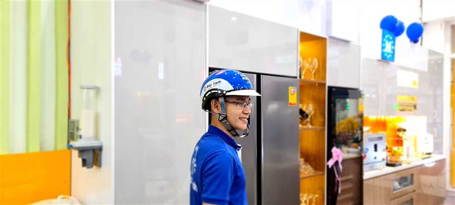 Nón bảo hiểm bếp xanh hiện đại hình 14