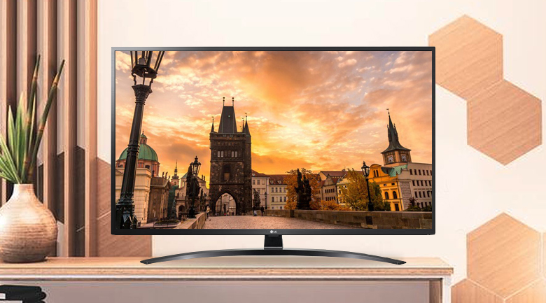 Smart Tivi LG 4K 49 inch 49UN7400PTA - Thiết kế tối giản, màu đen cuốn hút