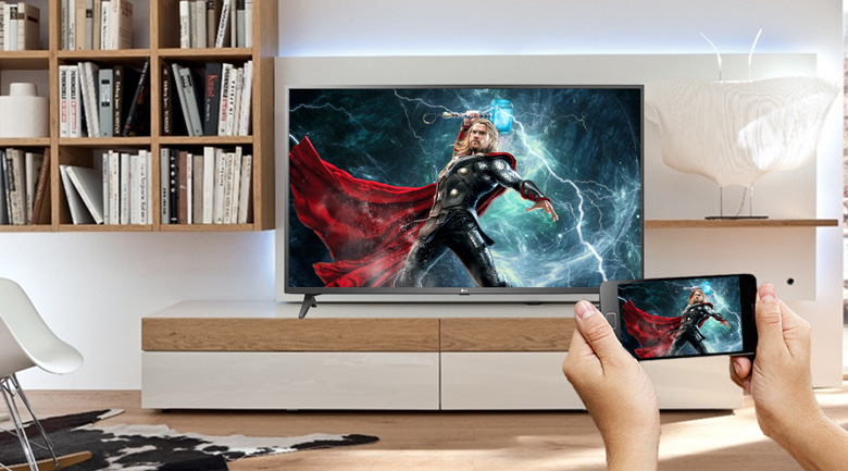 Smart Tivi LG 4K 55 inch 55UN7290PTF - Chiếu màn hình