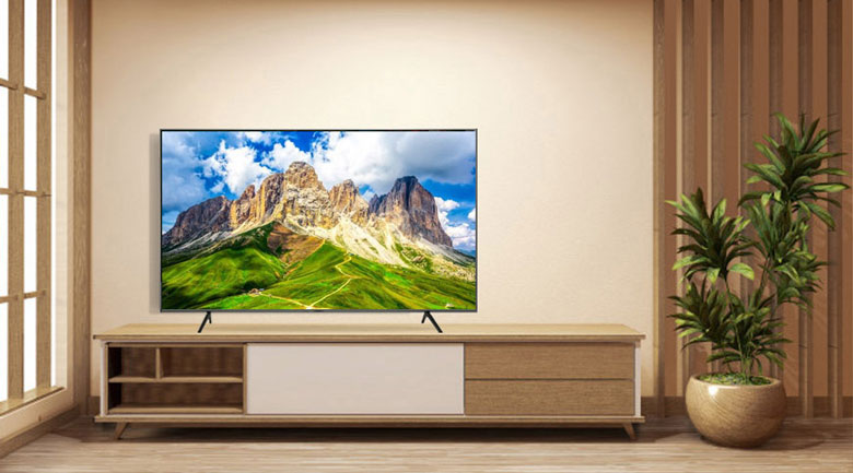 Smart Tivi QLED Samsung 4K 55 inch QA55Q60T - Chân đế chữ V ngược