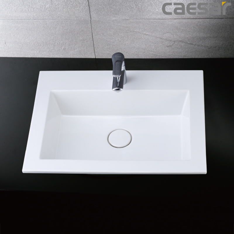 Chậu rửa Lavabo dương vành Caesar LF5017