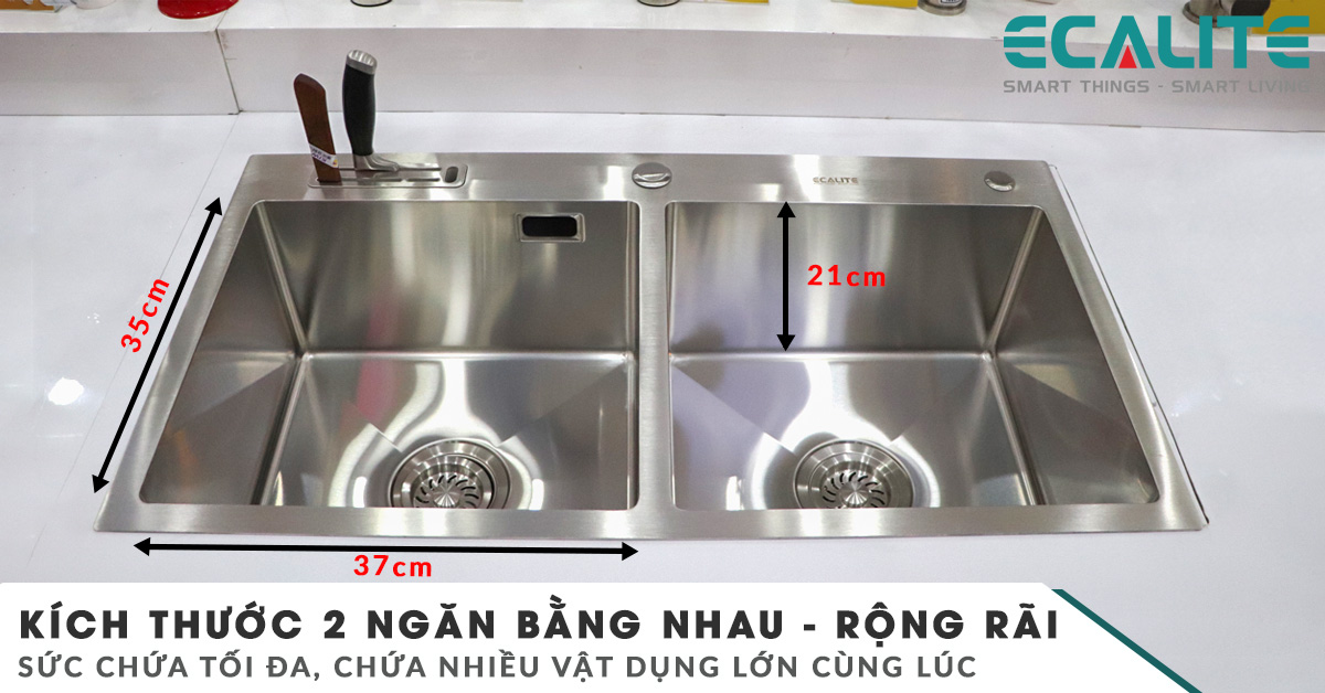 2 ngăn của chậu rửa chén ESD-8245HA có kích thước bằng nhau