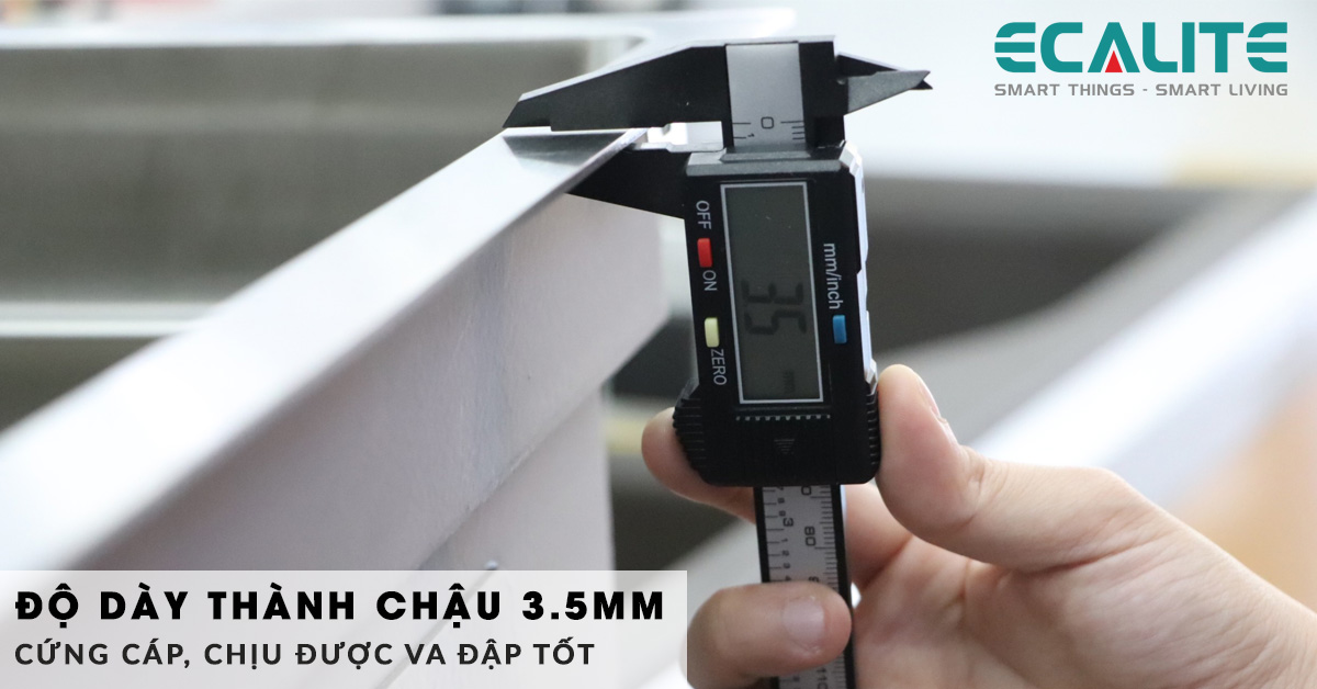 Độ dày thành chậu 3.5mm chịu được va đập tốt