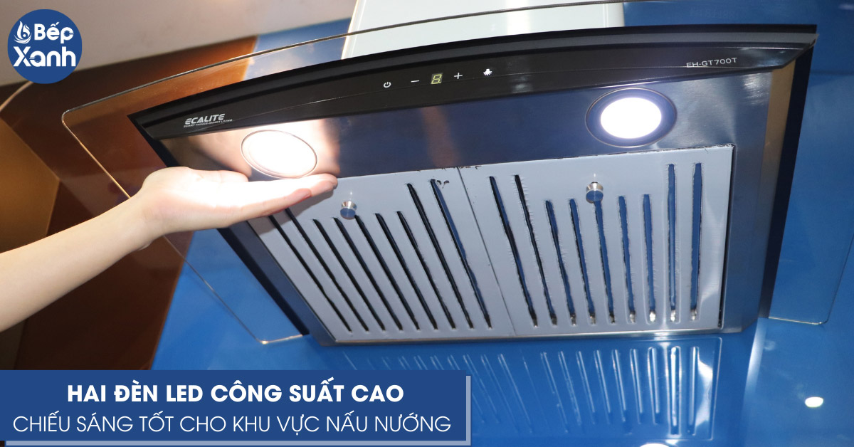 Đèn led chiếu sáng hỗ trợ nấu ăn 