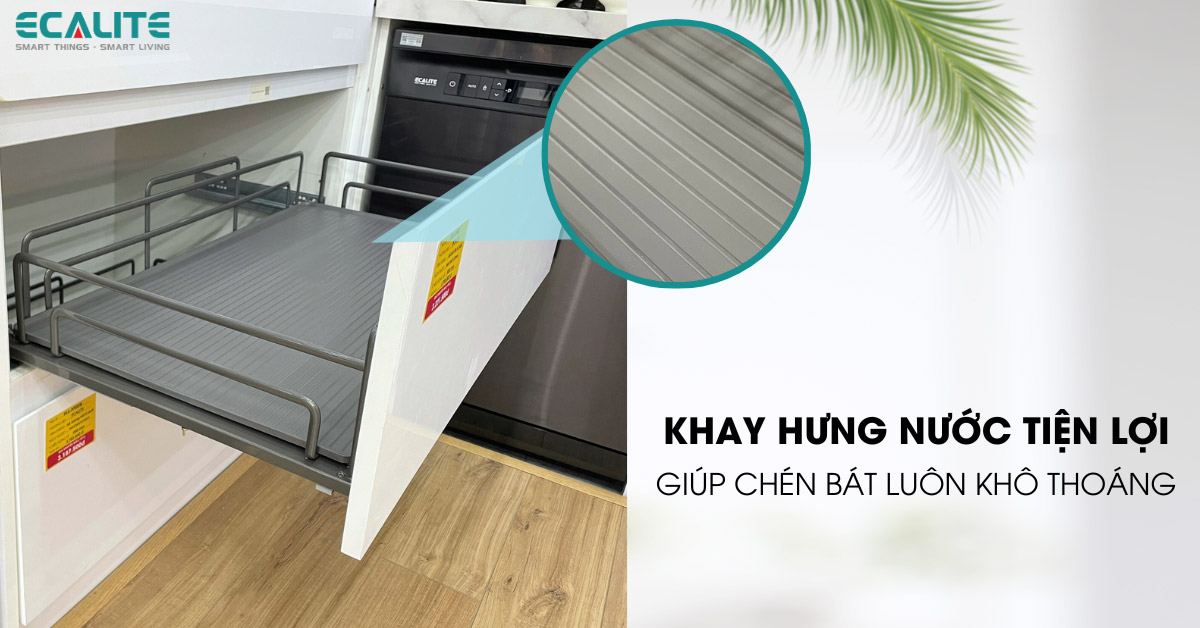 Khay hứng nước tiện lợi và chắc chắn 