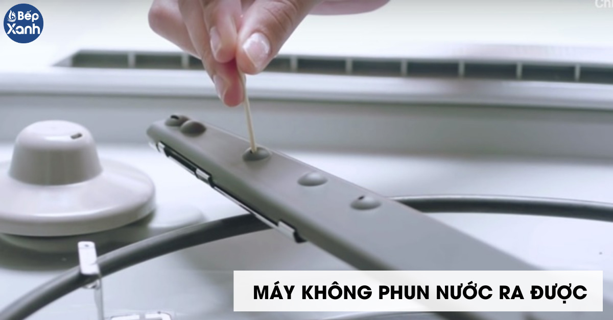 Máy không phun nước ra được