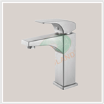 Vòi lavabo nóng lạnh Roland RL888