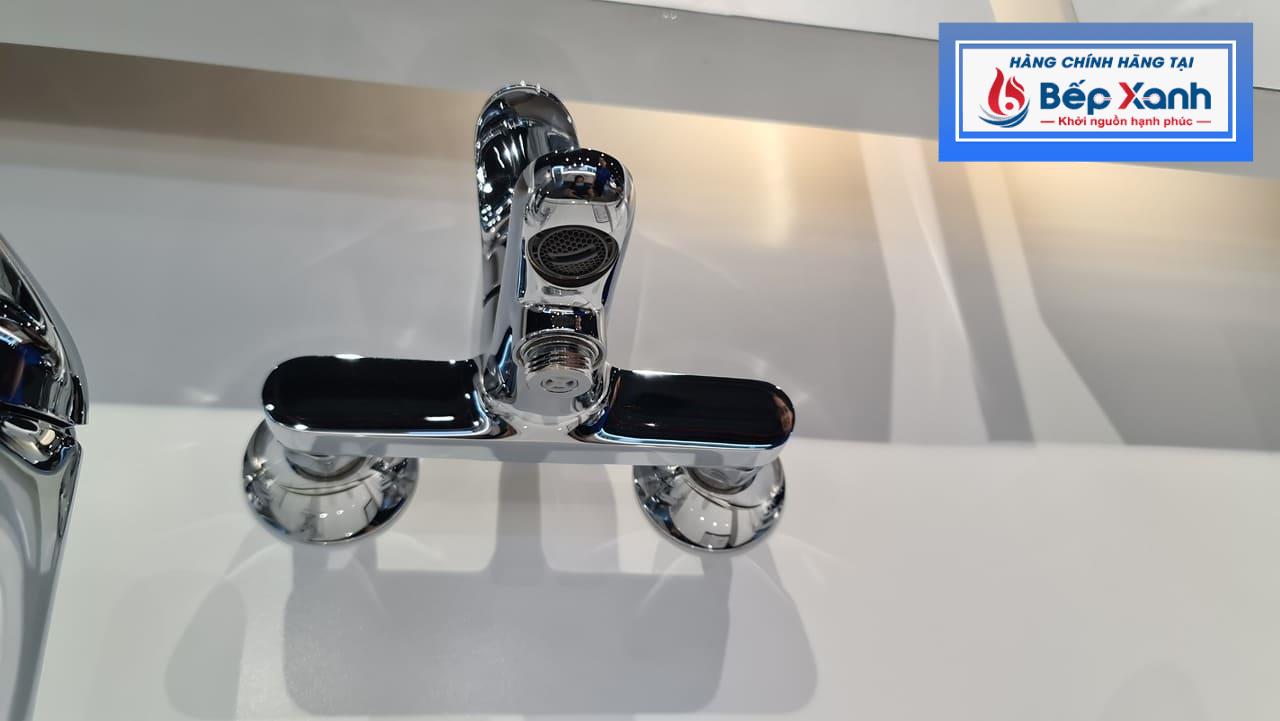Lưới lọc ở đầu vòi xả