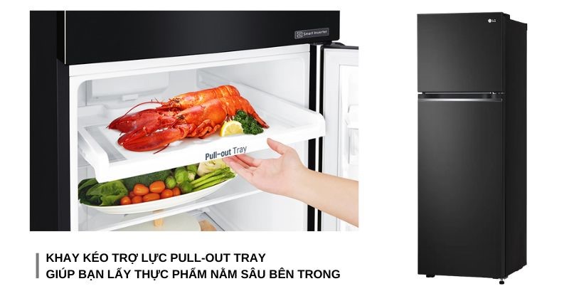 Khay kéo trợ lực Pull-Out Tray giúp bạn lấy thực phẩm nằm sâu bên trong